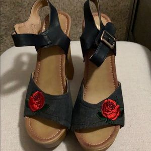 Woman shoes